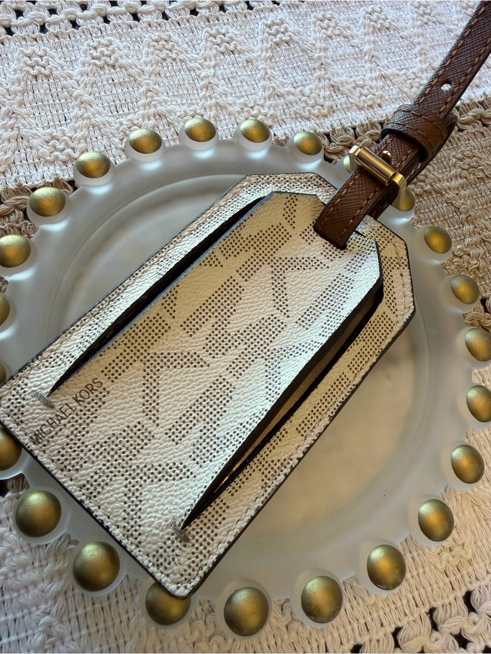 Michael Kors Leather Cream-Brown Travel Luggage Tag / Hang Tag Gold Tone Buckle